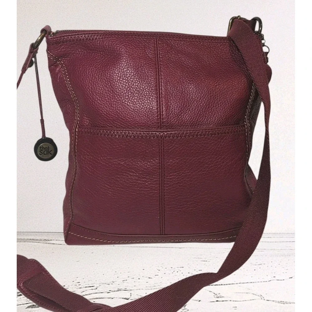 The Sak Genuine Red Leather Crossbody Handbag Tan Stitching‎ Vibrant Lining